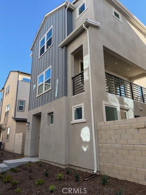 Photo of 27461 N Limber Pine Place, Valencia, CA 91381 (MLS # SR26066087)