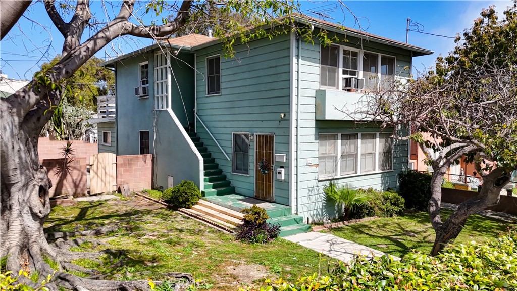 624 W 26th