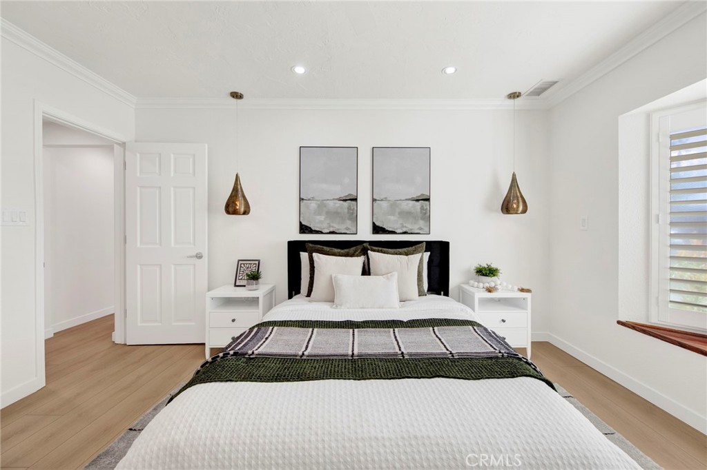 Artcraft Manor (AM) - Residential