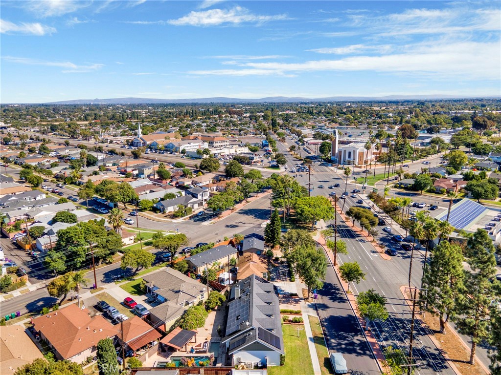 Artcraft Manor (AM) - Residential