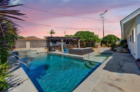 5025 E Los Coyotes Diagonal Long Beach CA 90815
