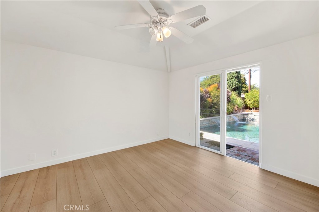Artcraft Manor (AM) - Residential