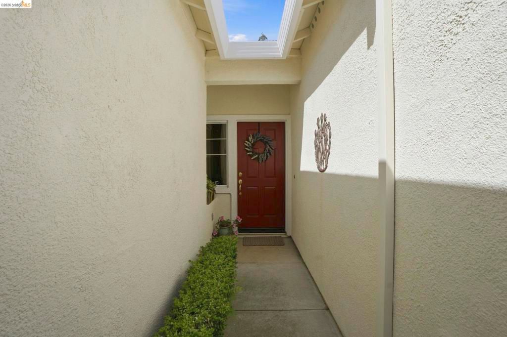 Photo of 481 Coronation Dr Dr, Brentwood, CA 94513 (MLS # 41130476)