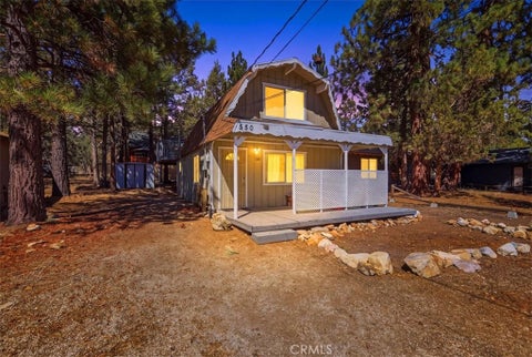 Photo of 550 Pine LN, Sugarloaf, CA 92386 (MLS # HD26193624)