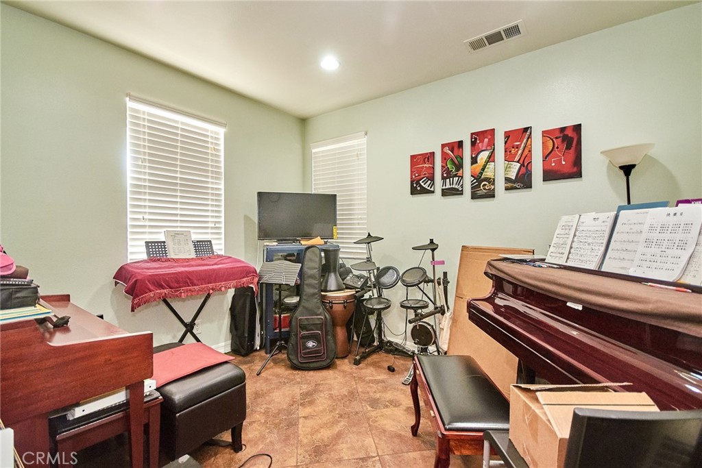 12672 Bellflower Lane