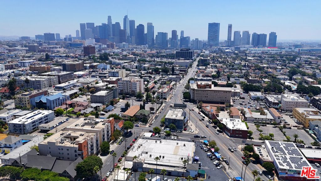 1000 S Grand View Street