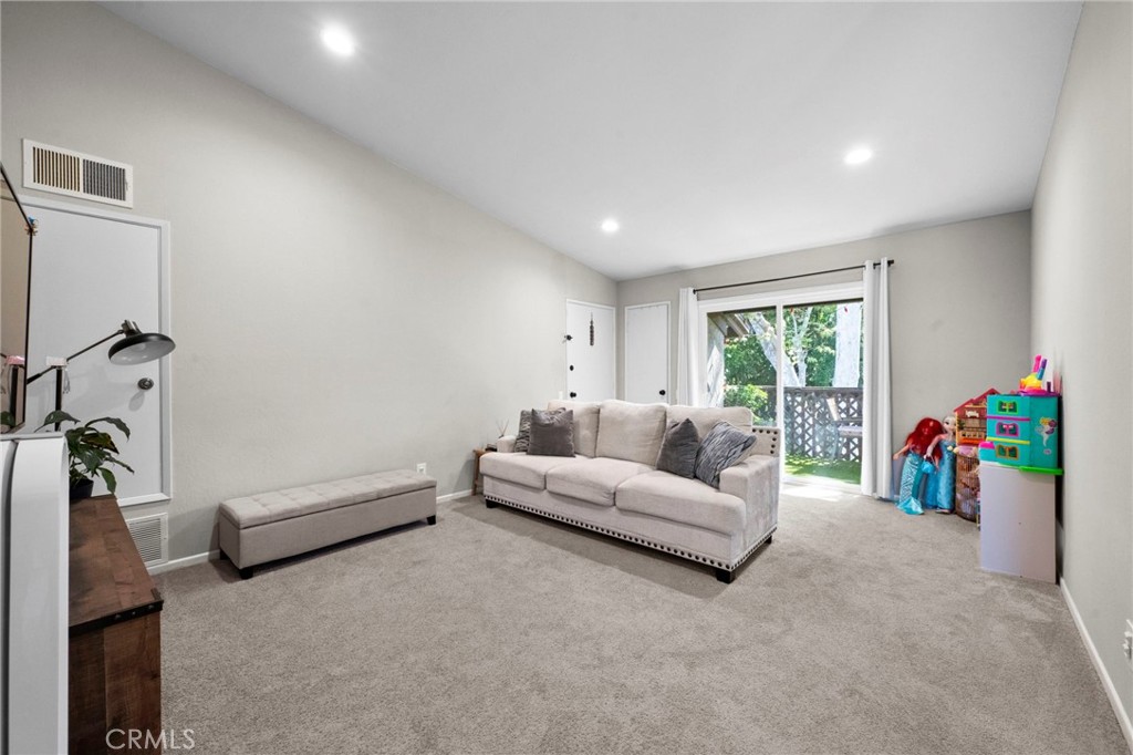 Casa Loma (CL) - Residential