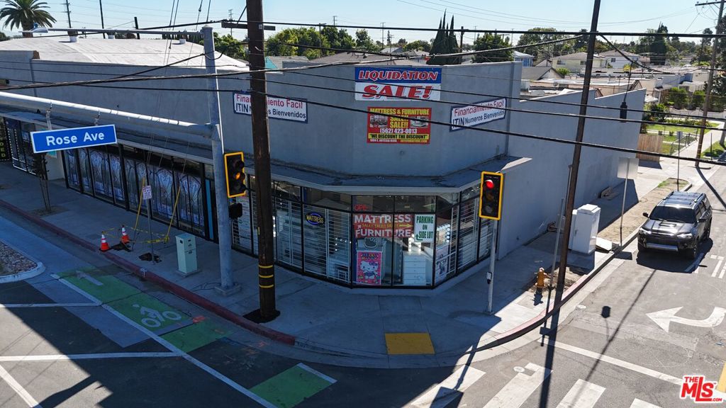 1804 E Artesia Boulevard