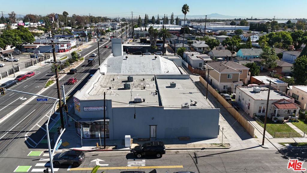 1804 E Artesia Boulevard