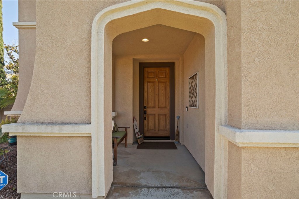 1744 Tamarron Dr