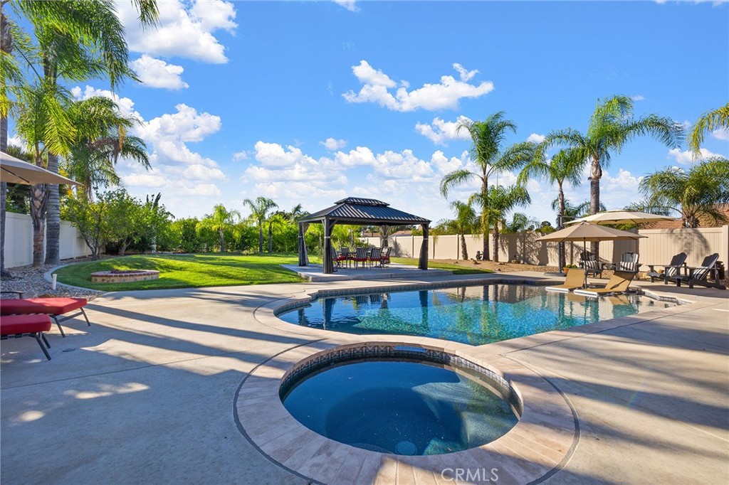 42347 Camino Merano