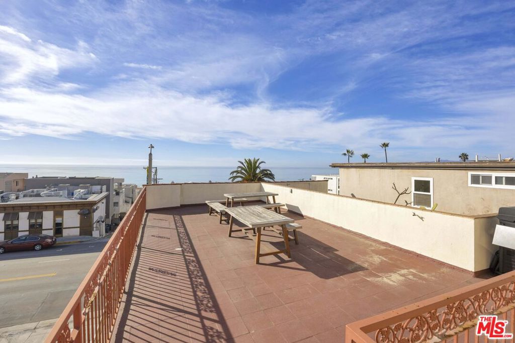 3814 Highland Avenue