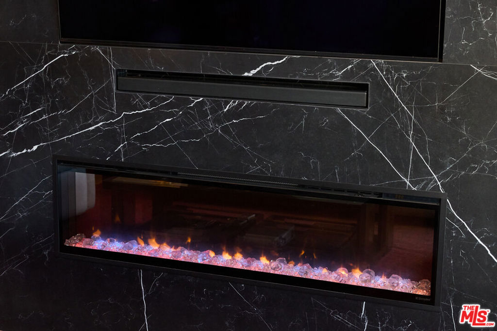 221 S Gale Drive 403