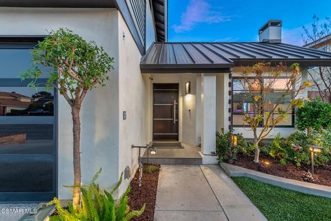 Tiny photo for 9998 Jamestown Street, Ventura, CA 93004 (MLS # 226000394)