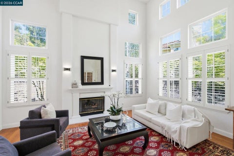 Photo of 2151 Sky View Ct Ct, Moraga, CA 94556 (MLS # 41141074)