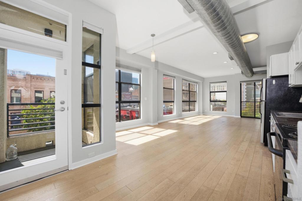 777 6th Ave 319