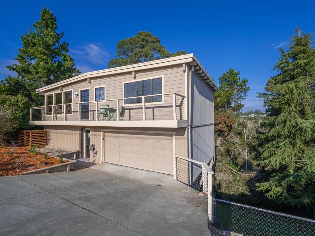 Photo of 538 Cuesta Drive, Aptos, CA 95003 (MLS # ML82025467)