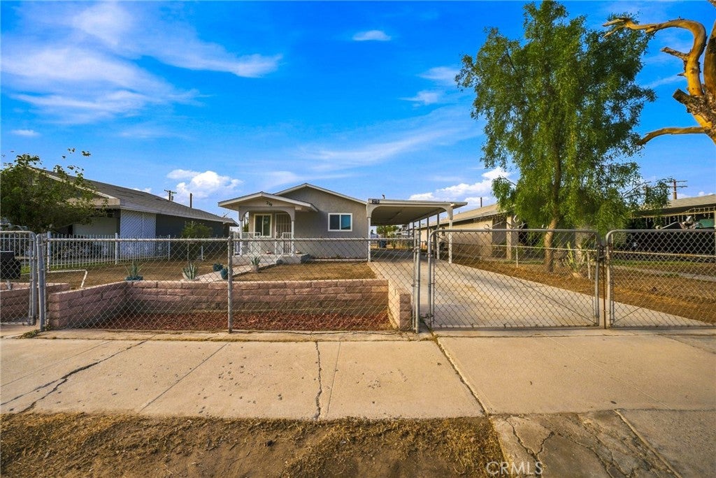 219 E Brighton