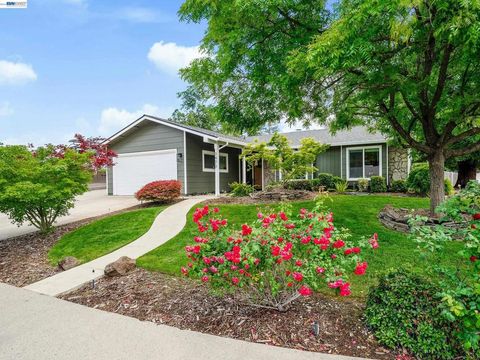 Photo of 3473 Corwin Ct Ct, Loomis, CA 95650 (MLS # 41130831)