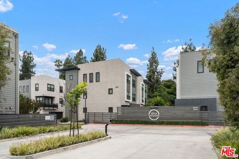 Photo of 3945 Eagle Rock Boulevard #45, Los Angeles, CA 90065 (MLS # 24403439)