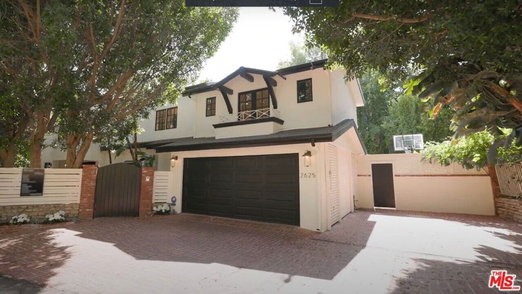 Photo of 2625 Nichols Canyon Road, Los Angeles, CA 90046 (MLS # 25601155)