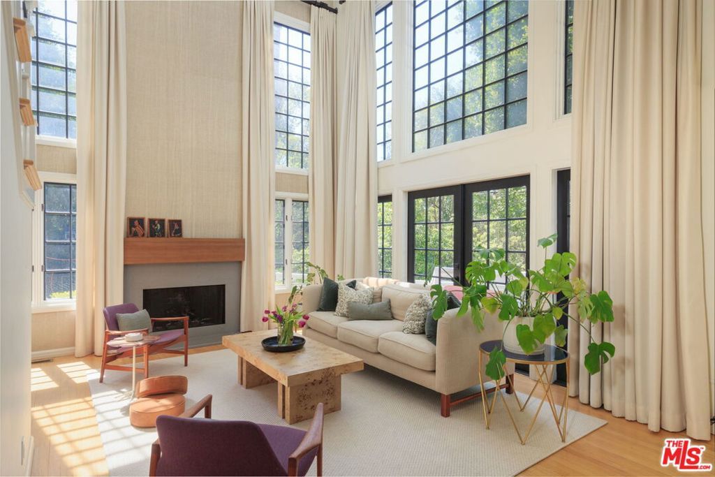 Photo of 2625 Nichols Canyon Road, Los Angeles, CA 90046 (MLS # 25601155)