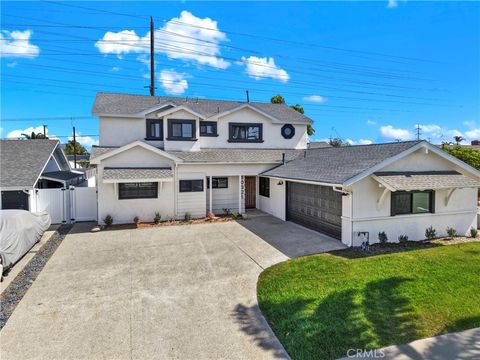 Photo of 10321 Kamuela Dr, Huntington Beach, CA 92646 (MLS # OC26125089)