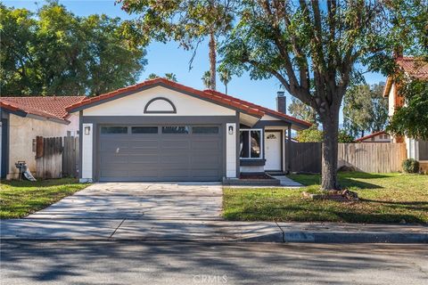 807 Santa Fe Lane Colton CA 92324