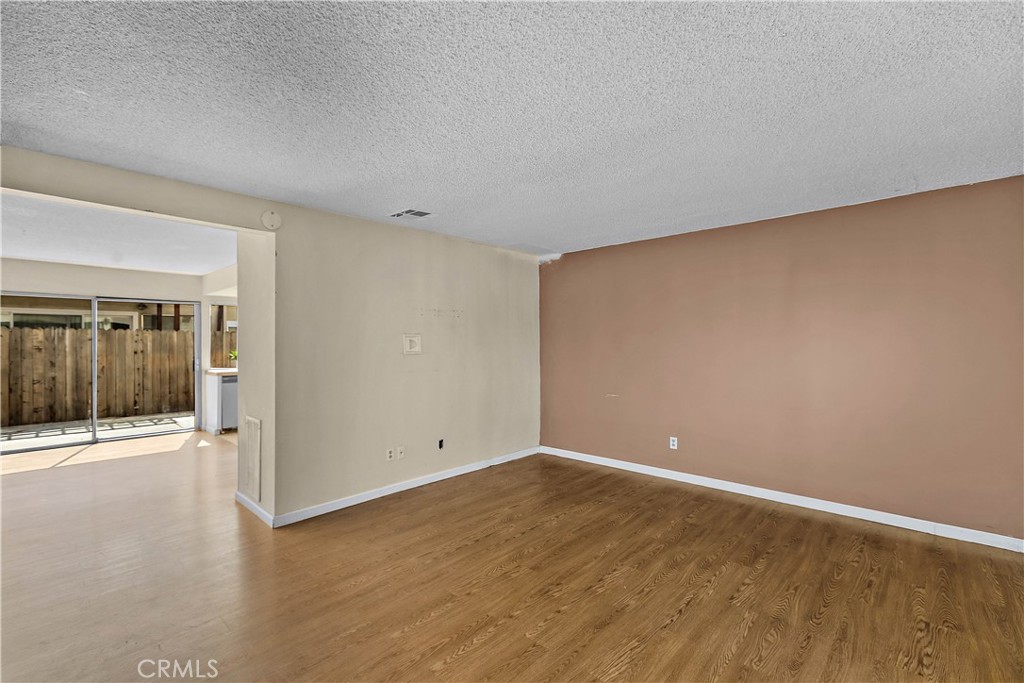 1386 3rd Street