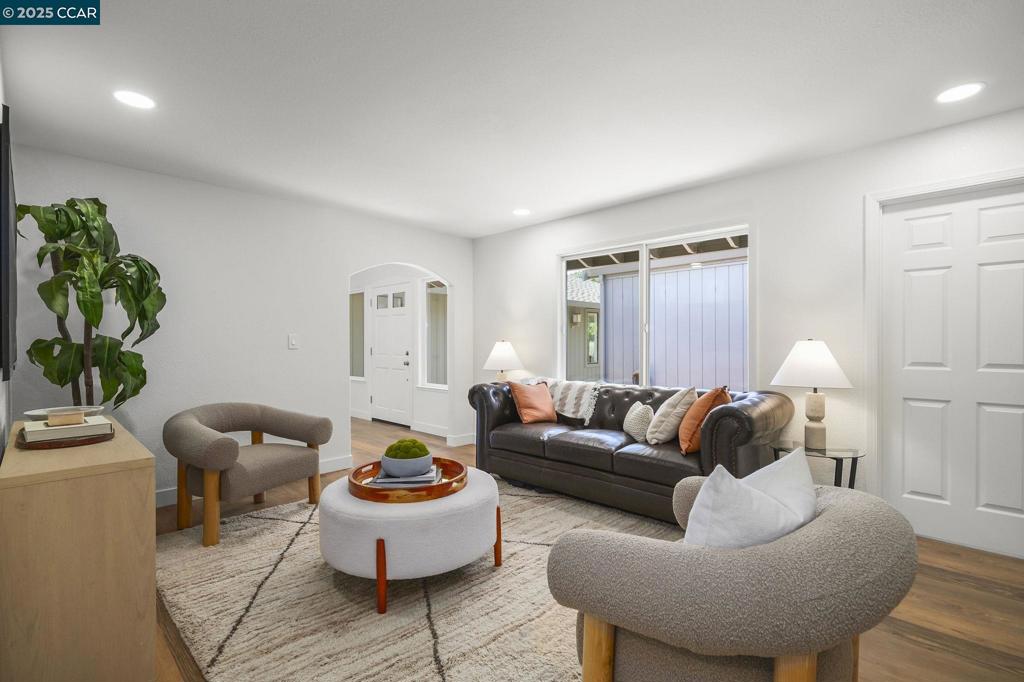 NORTH GATE - Residential