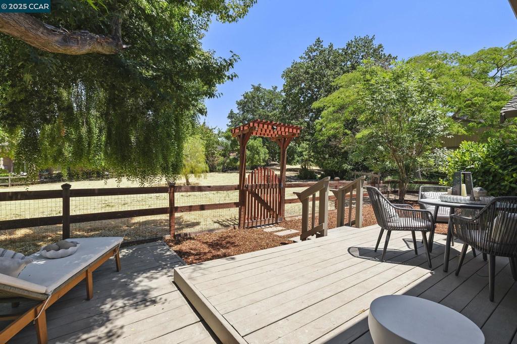 NORTH GATE - Residential