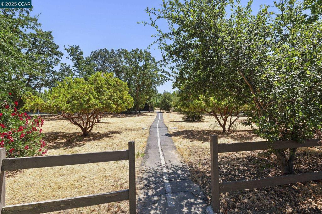 NORTH GATE - Residential