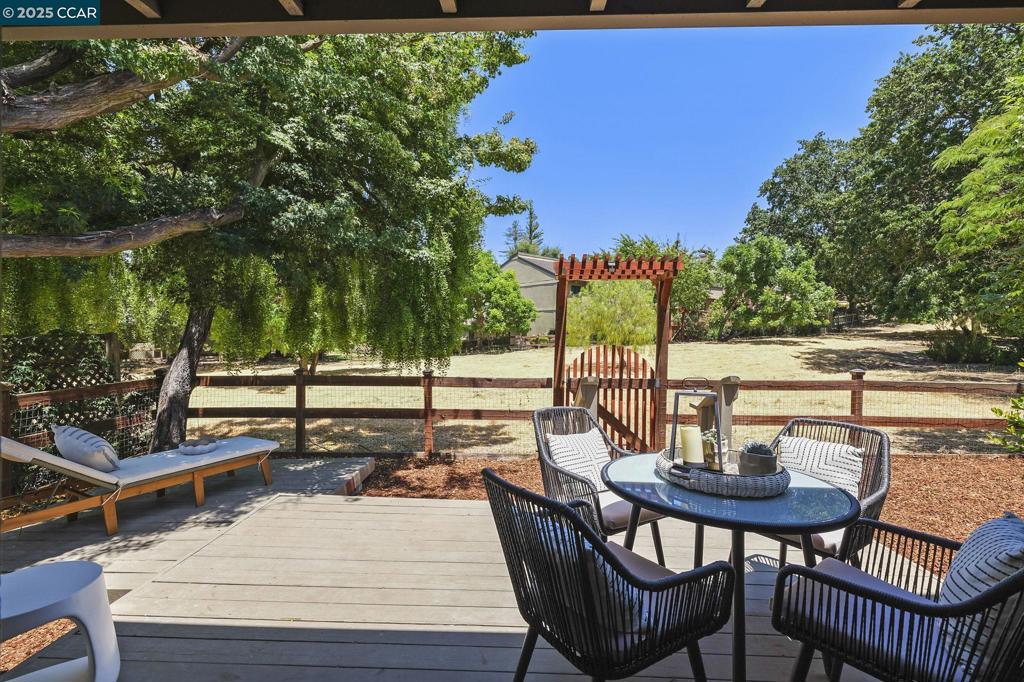 NORTH GATE - Residential