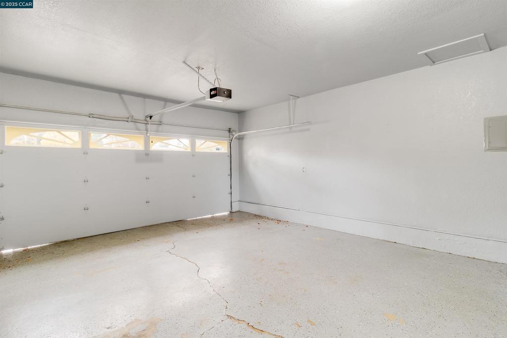 FAIRFIELD - Residential