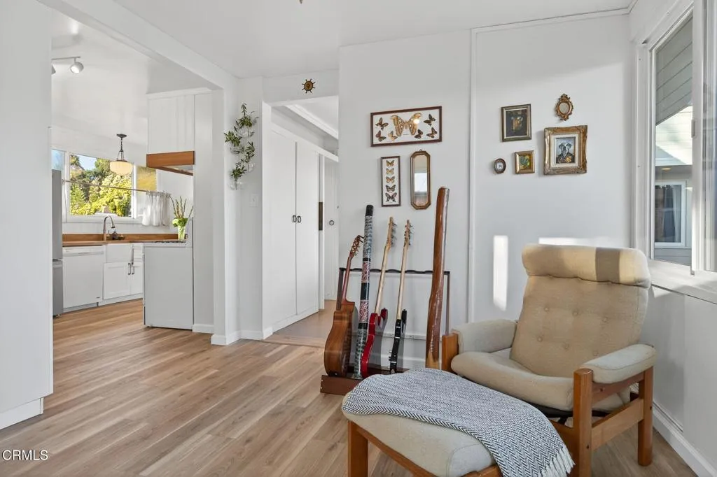 Ventura, California 93003, United States, 3 Bedrooms Bedrooms, ,2 BathroomsBathrooms,Residential,Active,187675