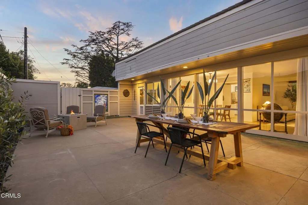 Ventura, California 93003, United States, 3 Bedrooms Bedrooms, ,2 BathroomsBathrooms,Residential,Active,187675