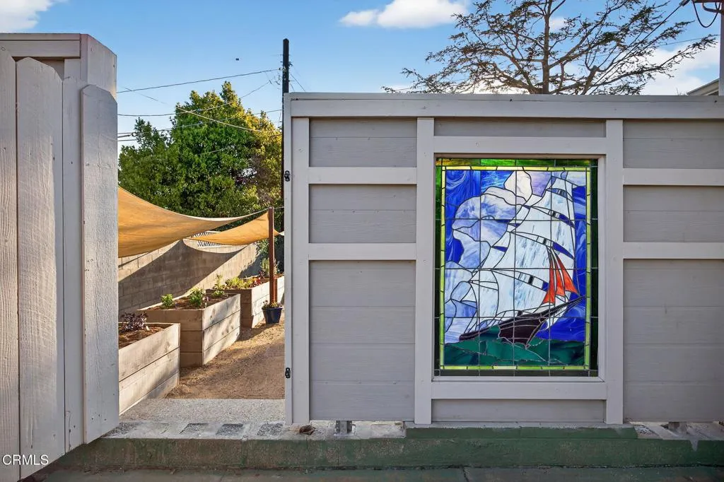 Ventura, California 93003, United States, 3 Bedrooms Bedrooms, ,2 BathroomsBathrooms,Residential,Active,187675