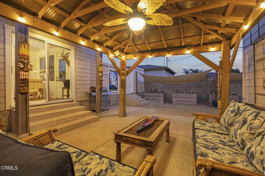 Ventura, California 93003, United States, 3 Bedrooms Bedrooms, ,2 BathroomsBathrooms,Residential,Active,187675