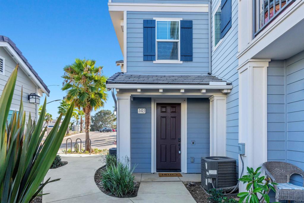 501 Lark Way
