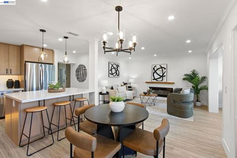 Photo of 2772 2772 Tice Creek Dr Dr #4, Walnut Creek, CA 94595 (MLS # 41120016)