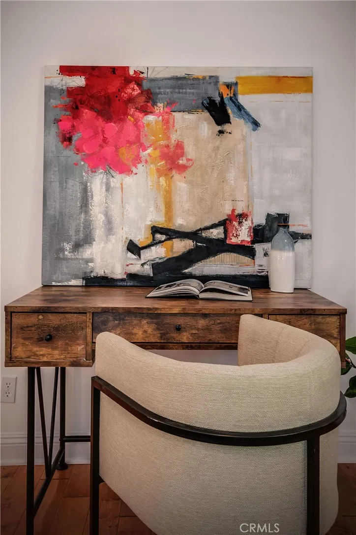 Studio City, California 91602, United States, 5 Bedrooms Bedrooms, ,4 BathroomsBathrooms,Residential,Active,229977