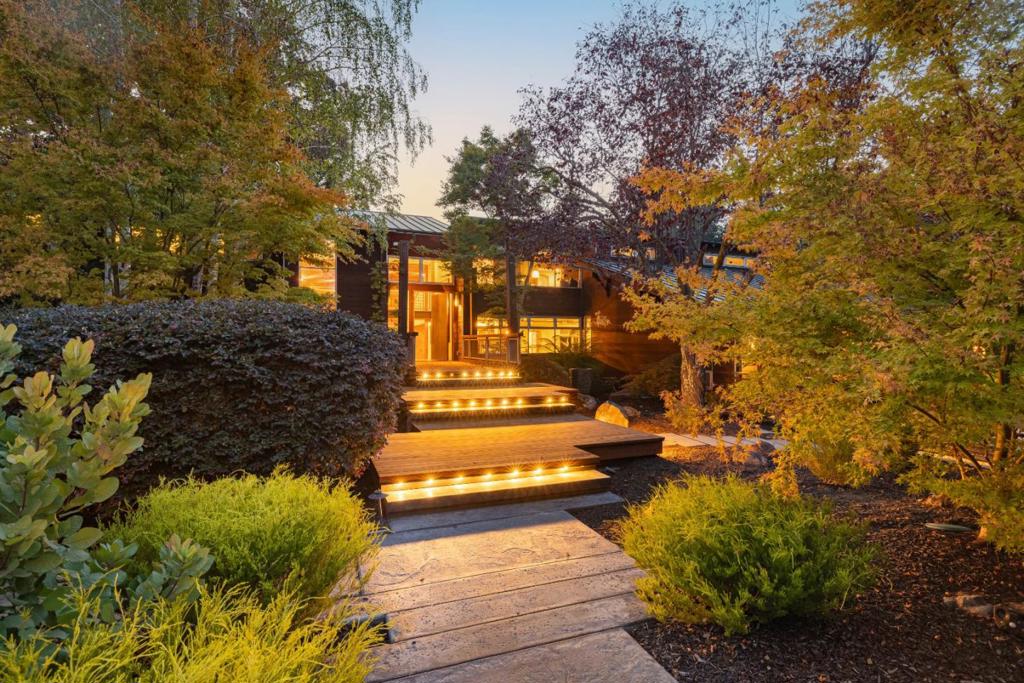 14123 Tracy Court
