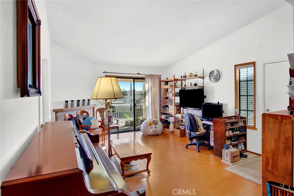 Village Homes (VH) - Residential
