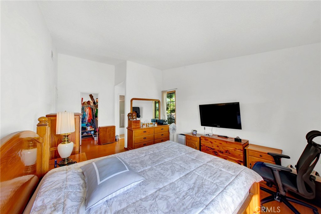 Village Homes (VH) - Residential