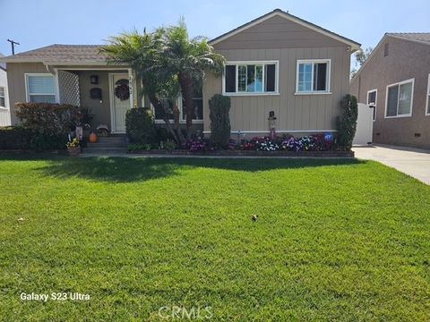 2942 Silva Lakewood CA 90712