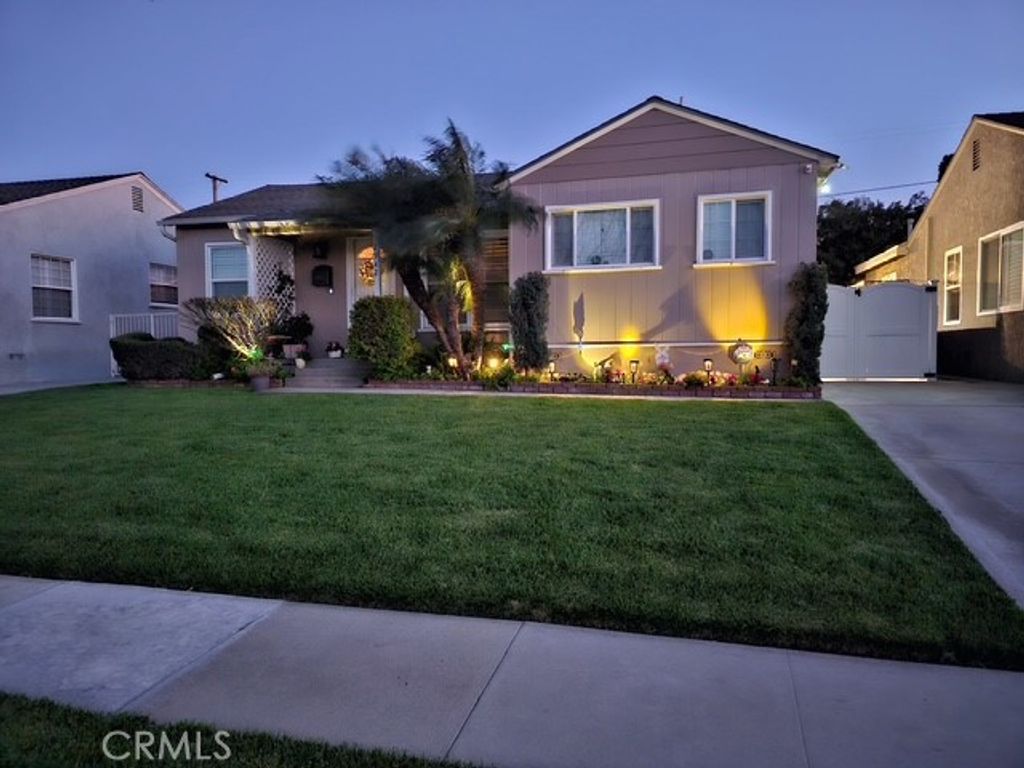 Photo of 2942 Silva St, Lakewood, CA 90712 (MLS # TR25279057)