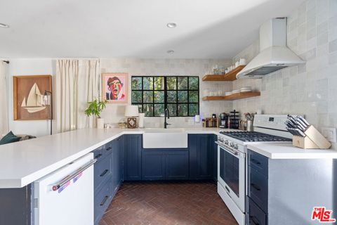 Photo of 11809 Marshall Street, Culver City, CA 90230 (MLS # 26724393)