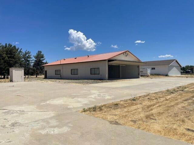 49275 Flightline Way