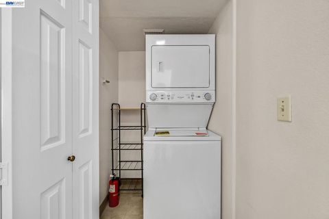 Tiny photo for 21117 21117 Gary Dr Dr #217, Hayward, CA 94546 (MLS # 41126336)
