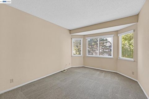 Tiny photo for 21117 21117 Gary Dr Dr #217, Hayward, CA 94546 (MLS # 41126336)